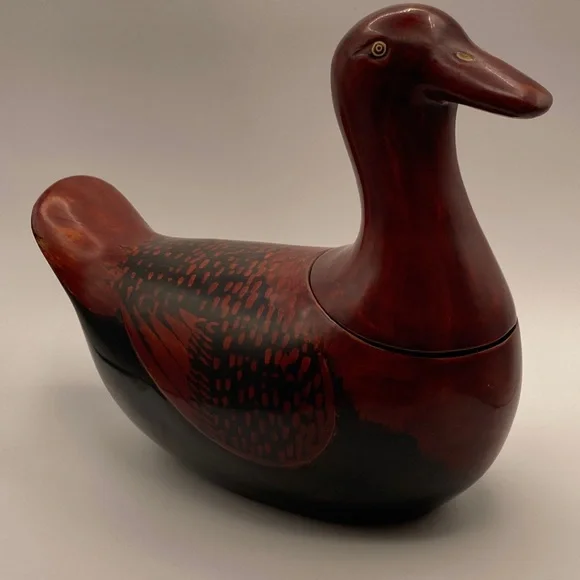 Vintage Amazing Chinese Laquered Wooden Duck Box #432